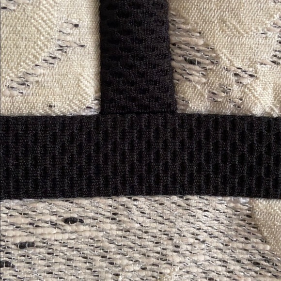 H&M dress - Picture 3 of 7